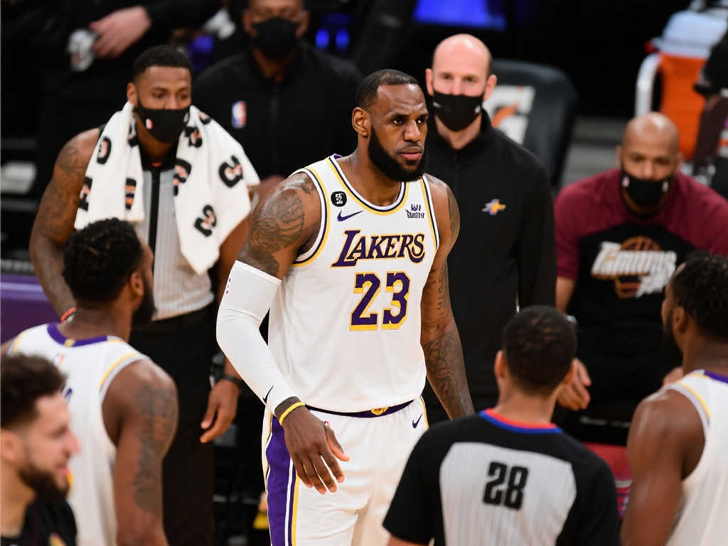 尽管高水平 尽管高水平